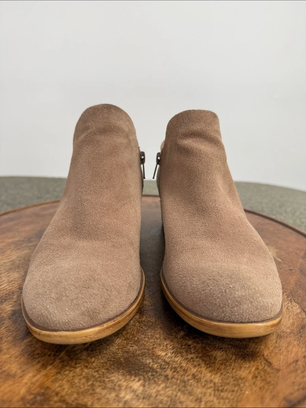 Lucky Brand Boots Wm 8 M Brett Beige Taupe Suede Low Heel Booties
